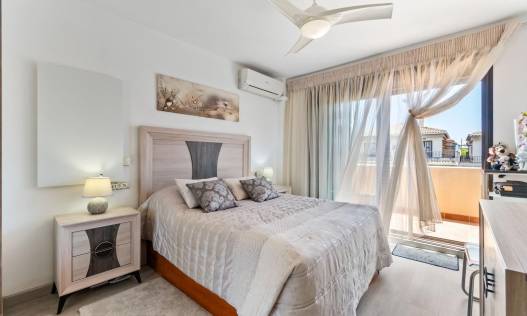 Bestaand - Townhouse / Semi-detached - Torrevieja - Aguas Nuevas