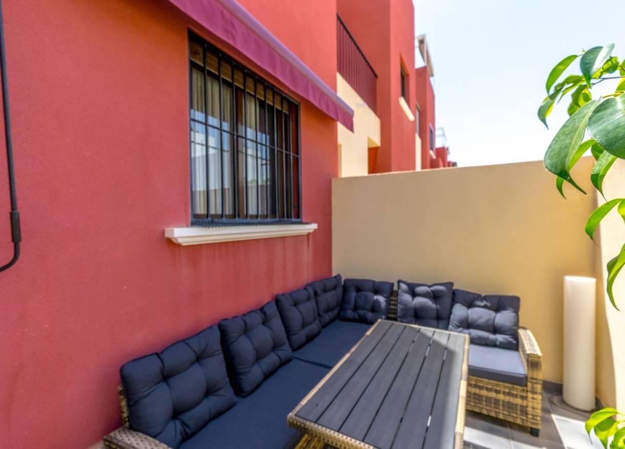 Bestaand - Townhouse / Semi-detached - Torrevieja - Aguas Nuevas