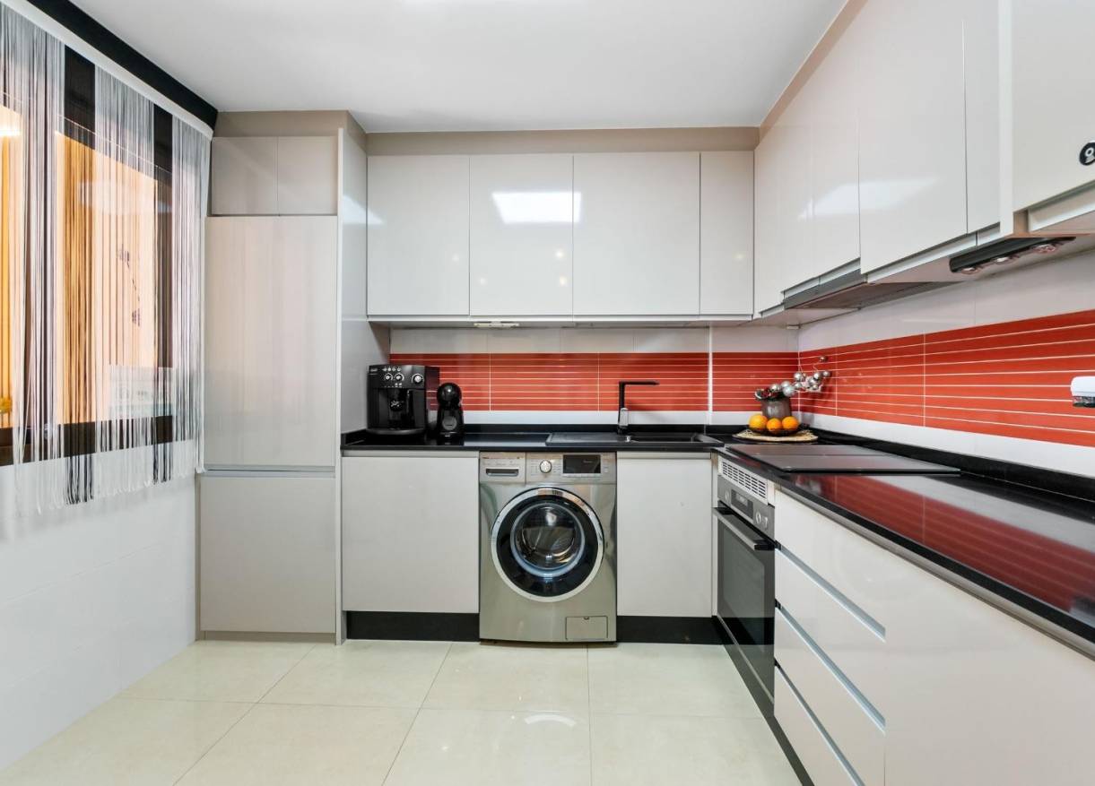 Bestaand - Townhouse / Semi-detached - Torrevieja - Aguas Nuevas