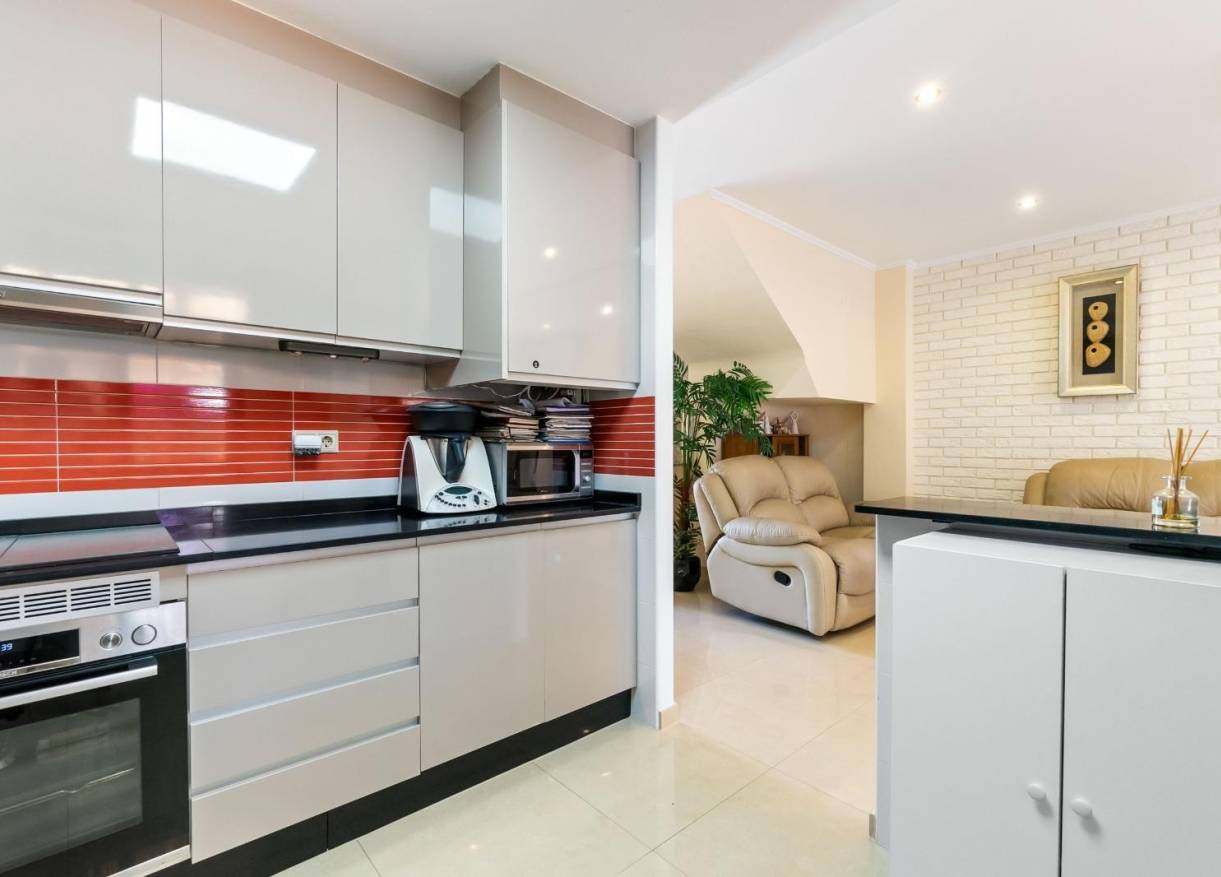 Bestaand - Townhouse / Semi-detached - Torrevieja - Aguas Nuevas