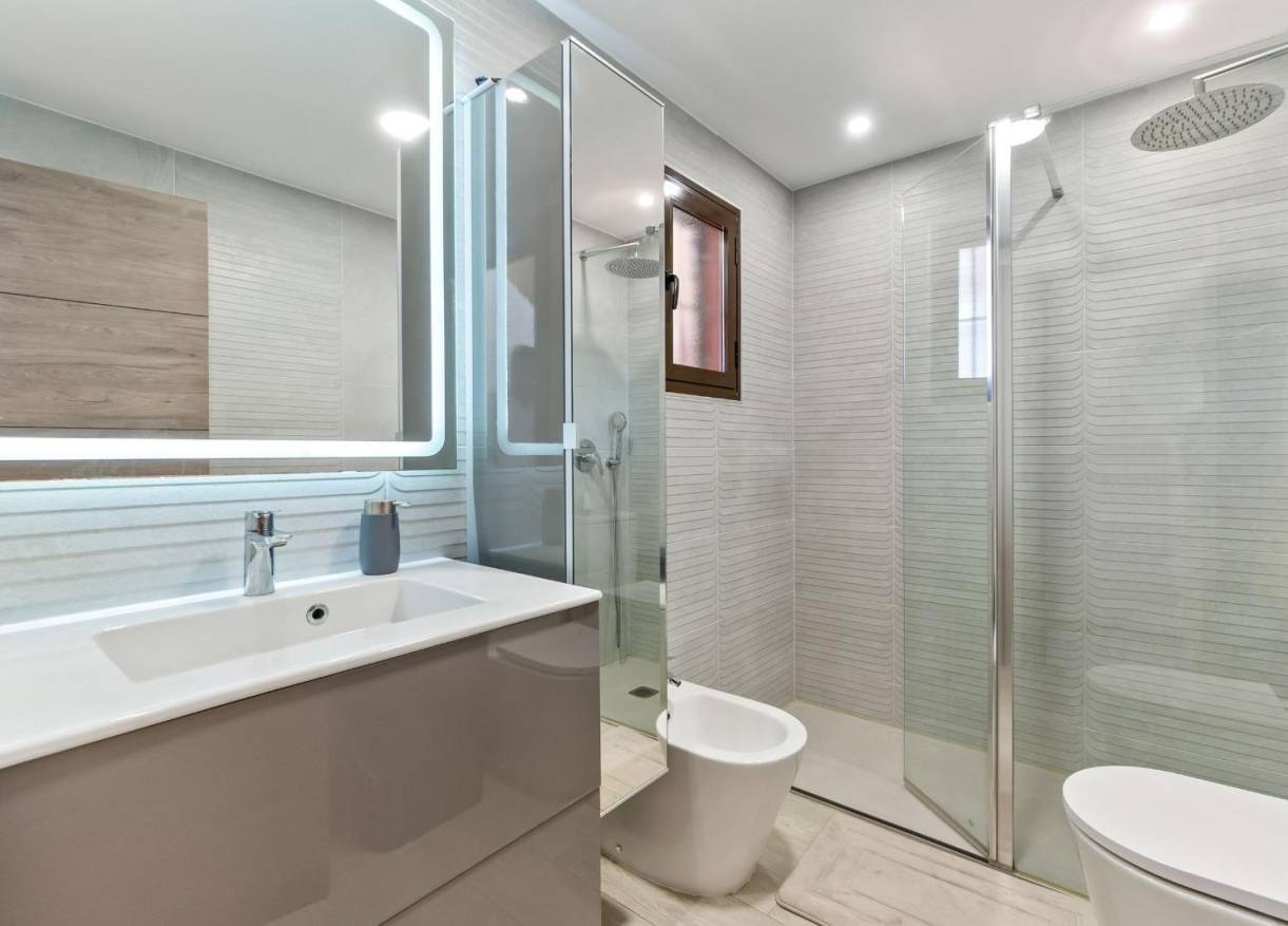 Bestaand - Townhouse / Semi-detached - Torrevieja - Aguas Nuevas