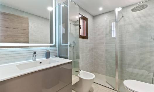 Bestaand - Townhouse / Semi-detached - Torrevieja - Aguas Nuevas