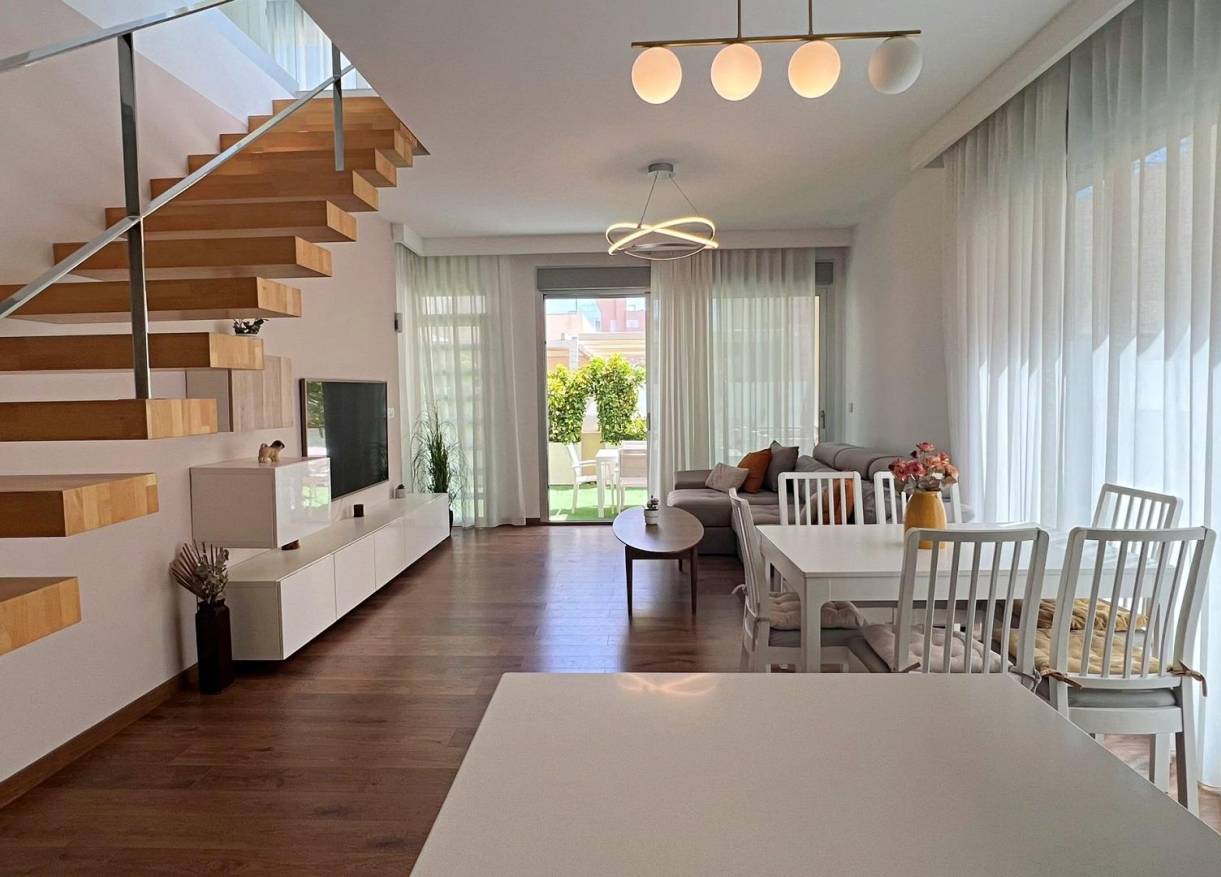 Bestaand - Villa - Pilar de la Horadada - PUEBLO LATINO