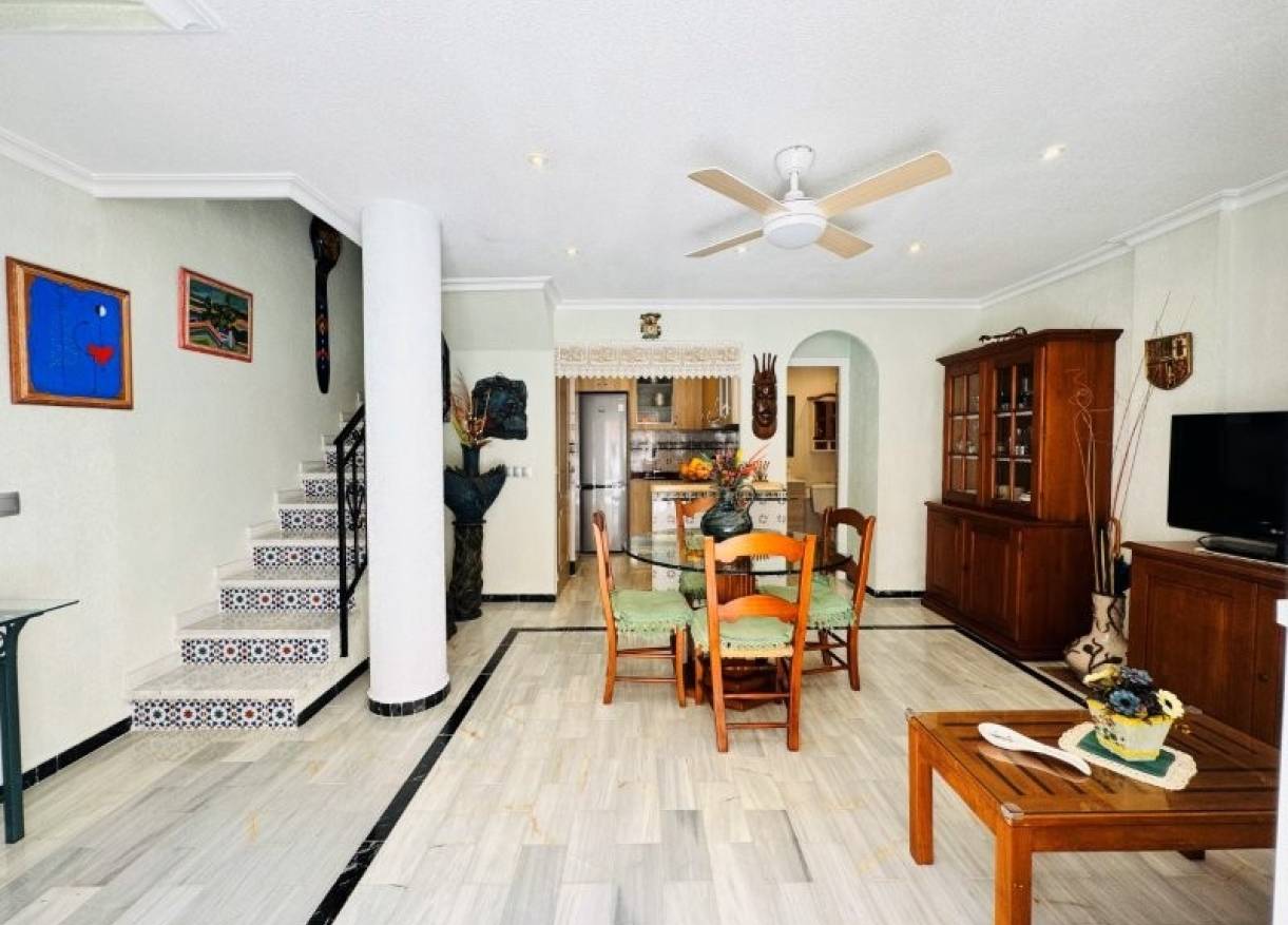 Bestaand - Townhouse / Semi-detached - La Mata - Puerto Romano