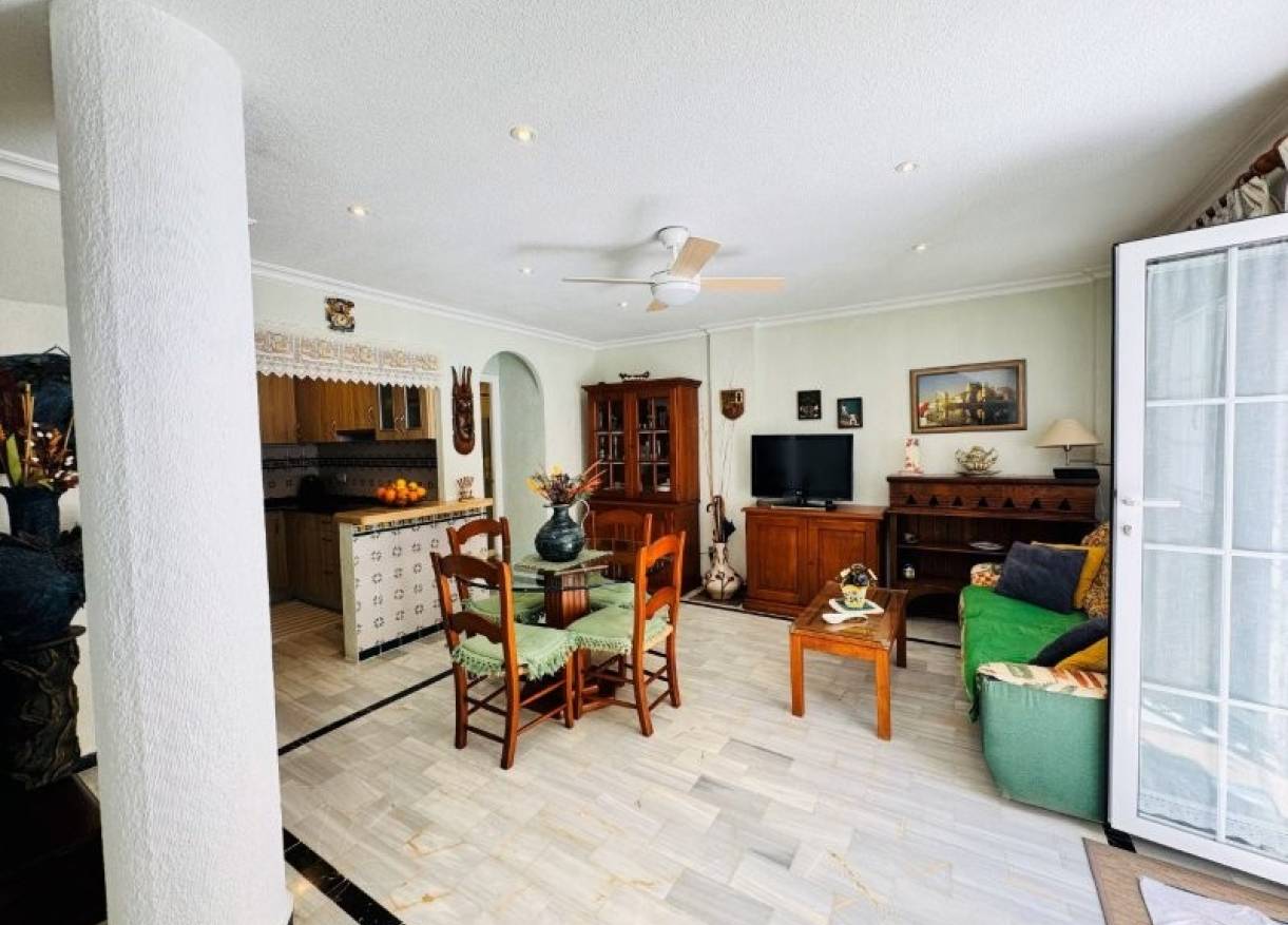 Bestaand - Townhouse / Semi-detached - La Mata - Puerto Romano