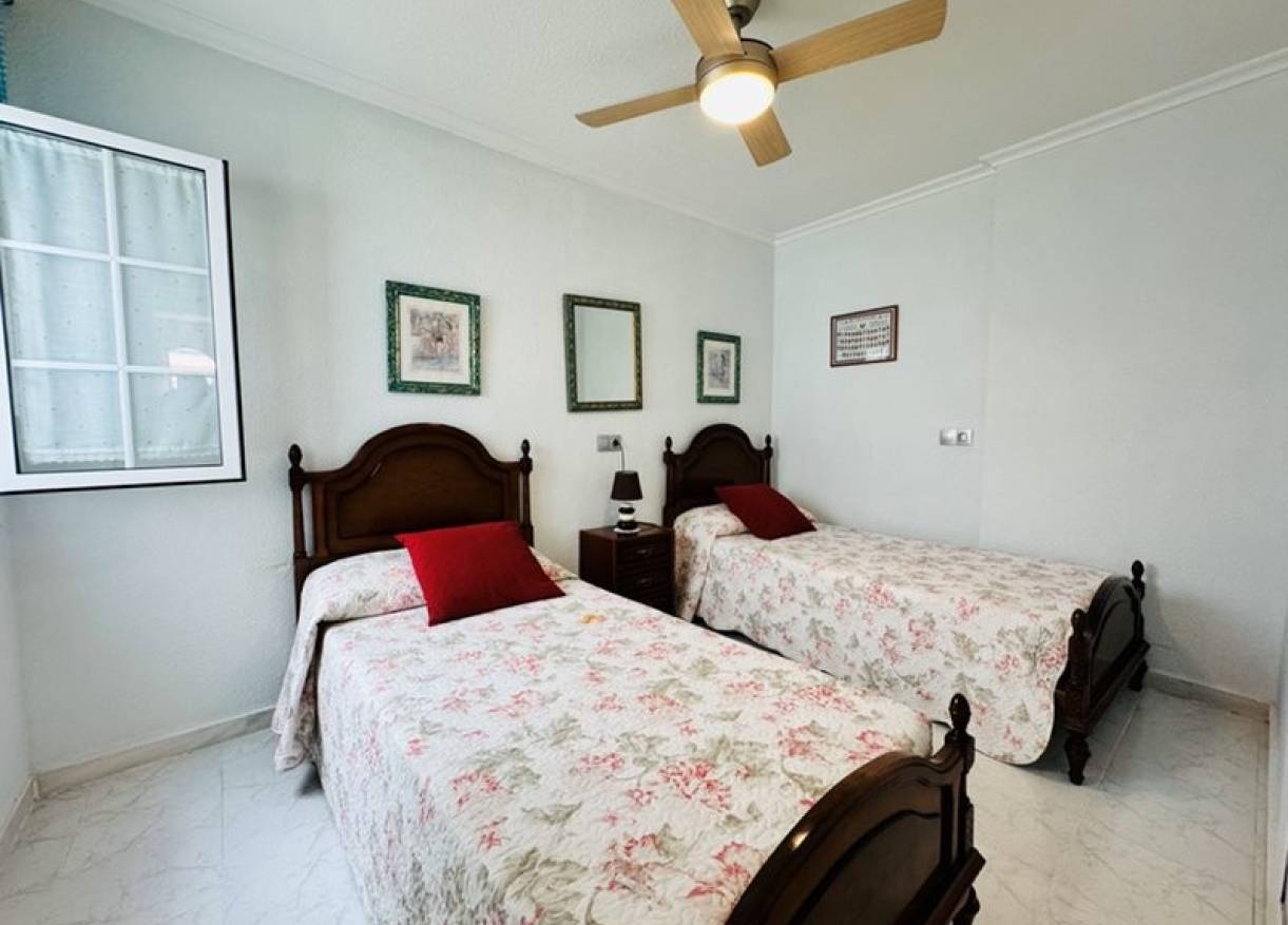 Bestaand - Townhouse / Semi-detached - La Mata - Puerto Romano