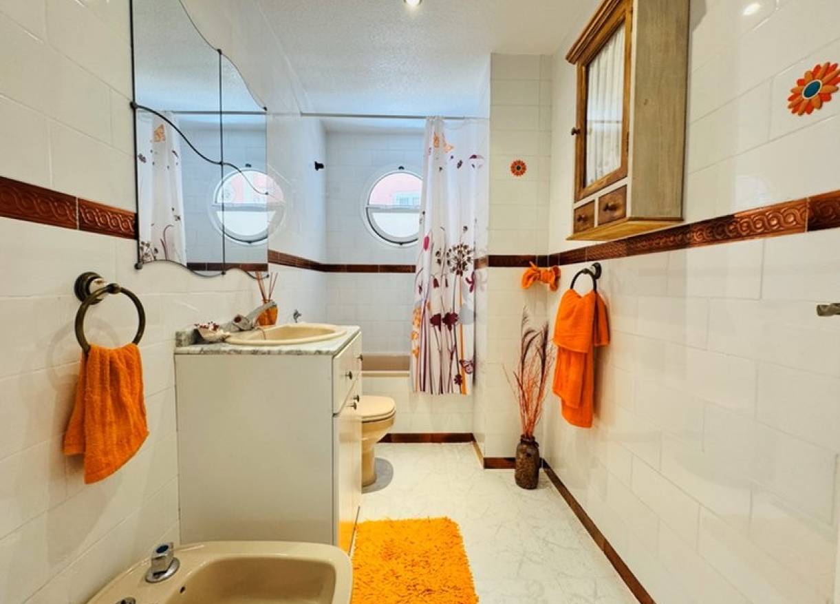 Bestaand - Townhouse / Semi-detached - La Mata - Puerto Romano