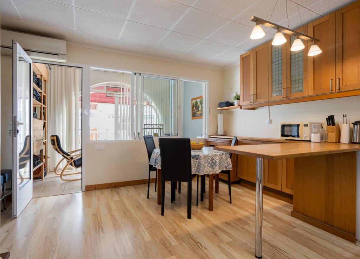 Bestaand - Townhouse / Semi-detached - Torrevieja - La Siesta