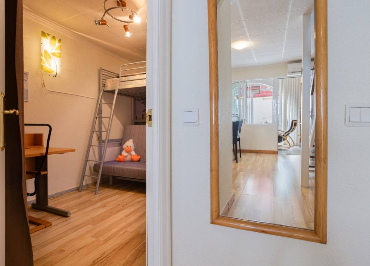 Bestaand - Townhouse / Semi-detached - Torrevieja - La Siesta