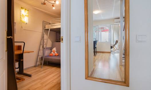 Bestaand - Townhouse / Semi-detached - Torrevieja - La Siesta