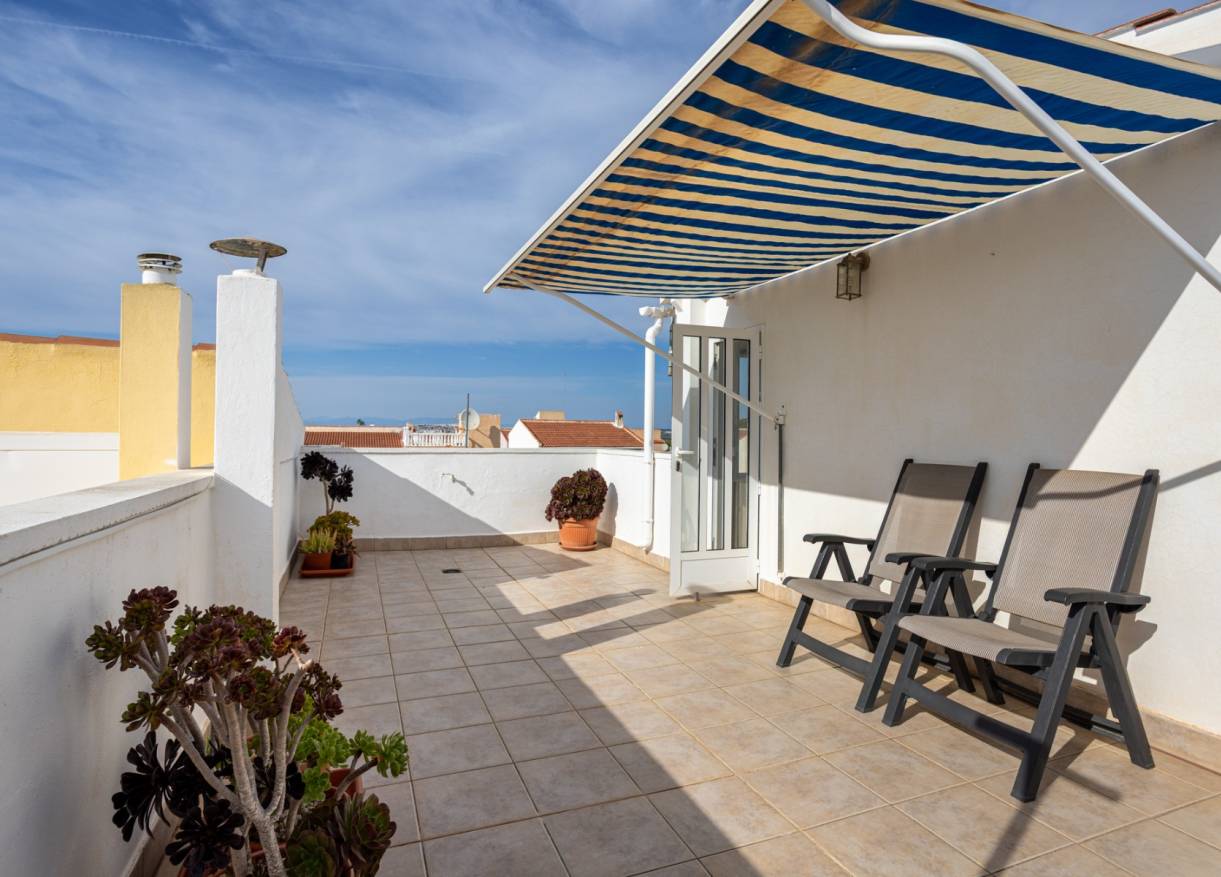 Bestaand - Townhouse / Semi-detached - Torrevieja - La Siesta