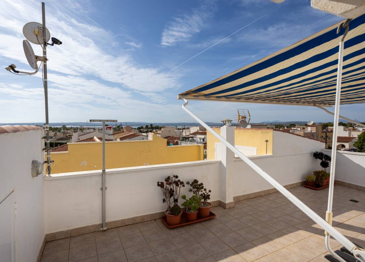 Bestaand - Townhouse / Semi-detached - Torrevieja - La Siesta