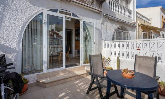 Bestaand - Townhouse / Semi-detached - Torrevieja - La Siesta