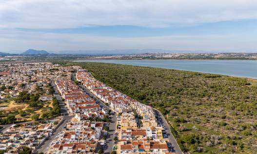 Bestaand - Townhouse / Semi-detached - Torrevieja - La Siesta