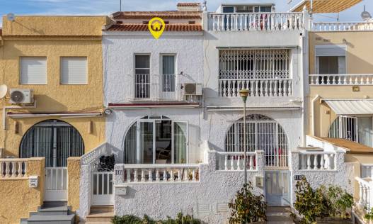 Bestaand - Townhouse / Semi-detached - Torrevieja - La Siesta