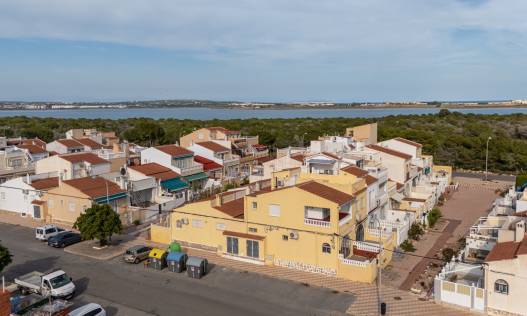 Bestaand - Townhouse / Semi-detached - Torrevieja - La Siesta