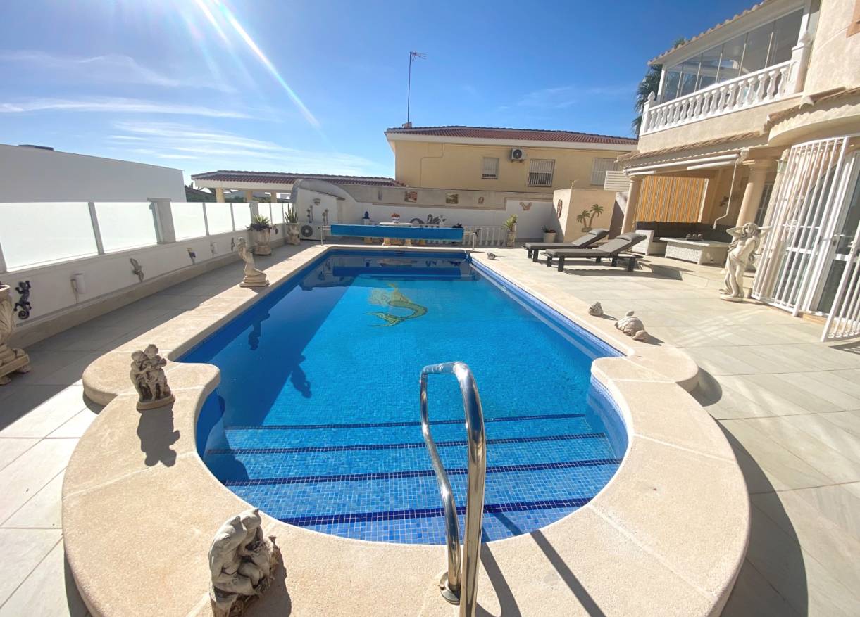 Bestaand - Villa - Ciudad Quesada - Central Quesada