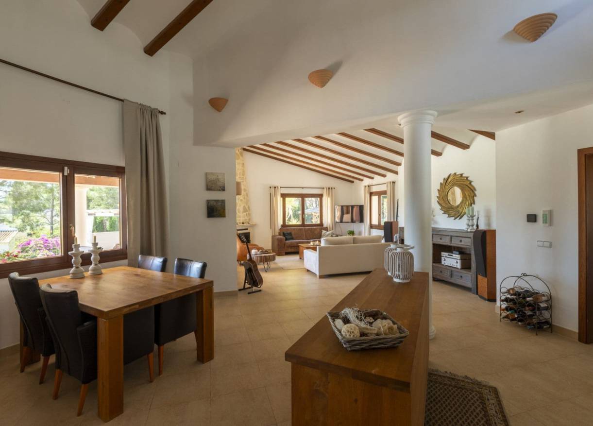 Bestaand - Villa - Jávea - Montgo