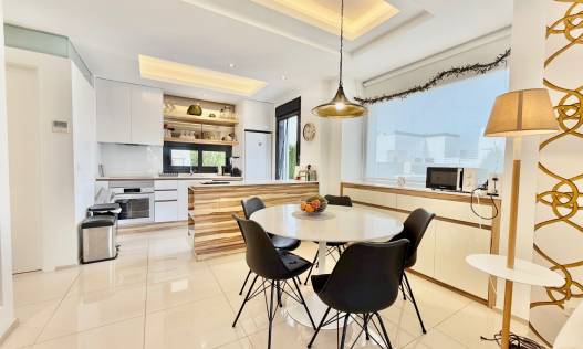 Bestaand - Townhouse / Semi-detached - Ciudad Quesada - Lo Marabu