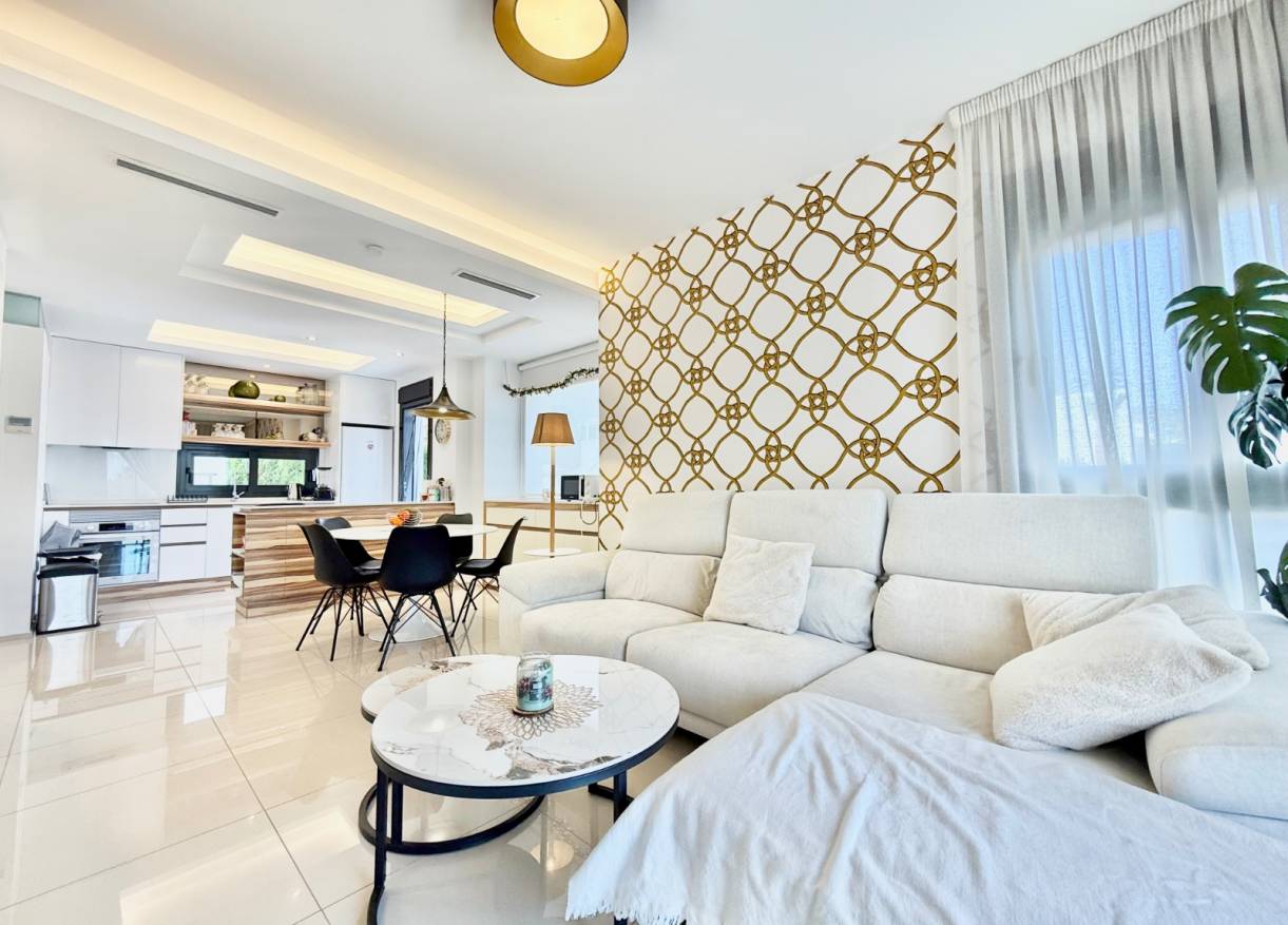 Bestaand - Townhouse / Semi-detached - Ciudad Quesada - Lo Marabu