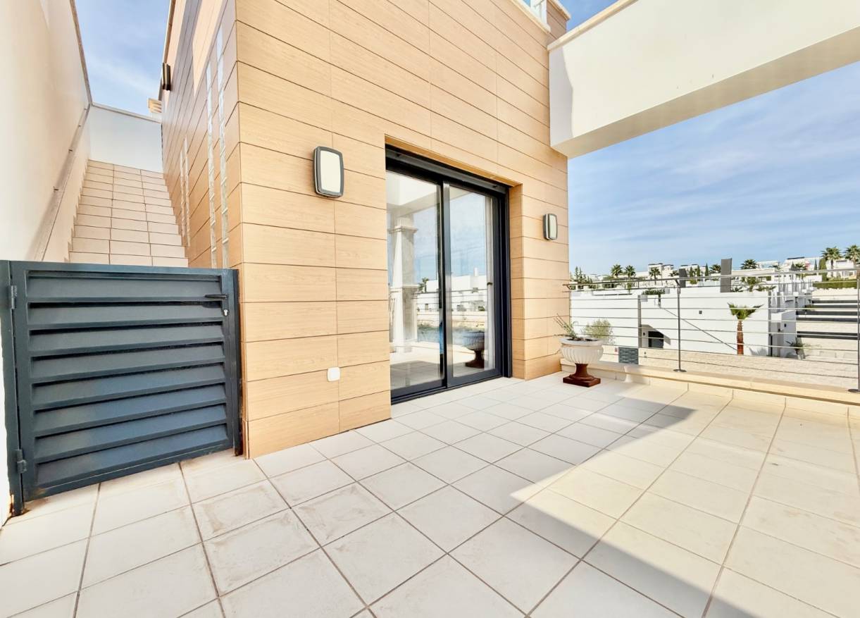 Bestaand - Townhouse / Semi-detached - Ciudad Quesada - Lo Marabu