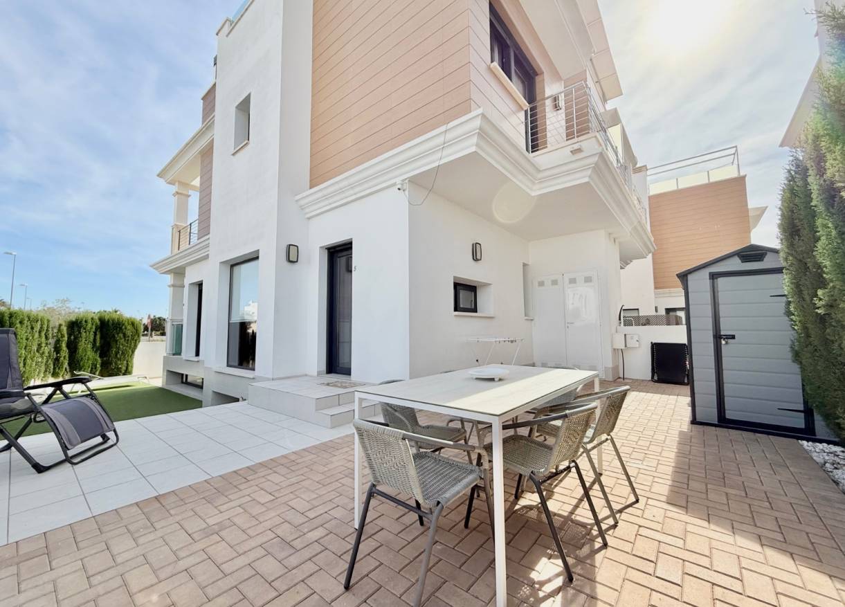 Bestaand - Townhouse / Semi-detached - Ciudad Quesada - Lo Marabu