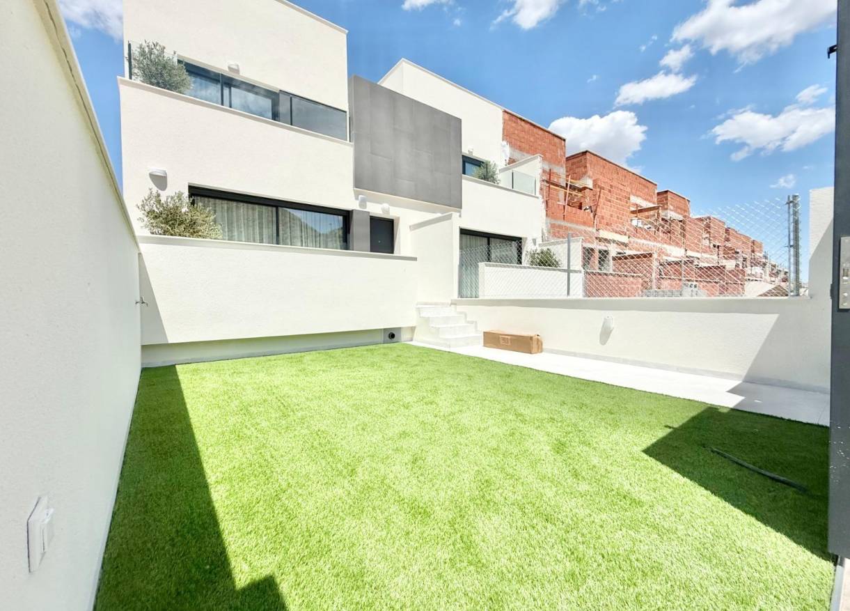 Nieuwbouw - Townhouse / Semi-detached - Cox - San Fernando