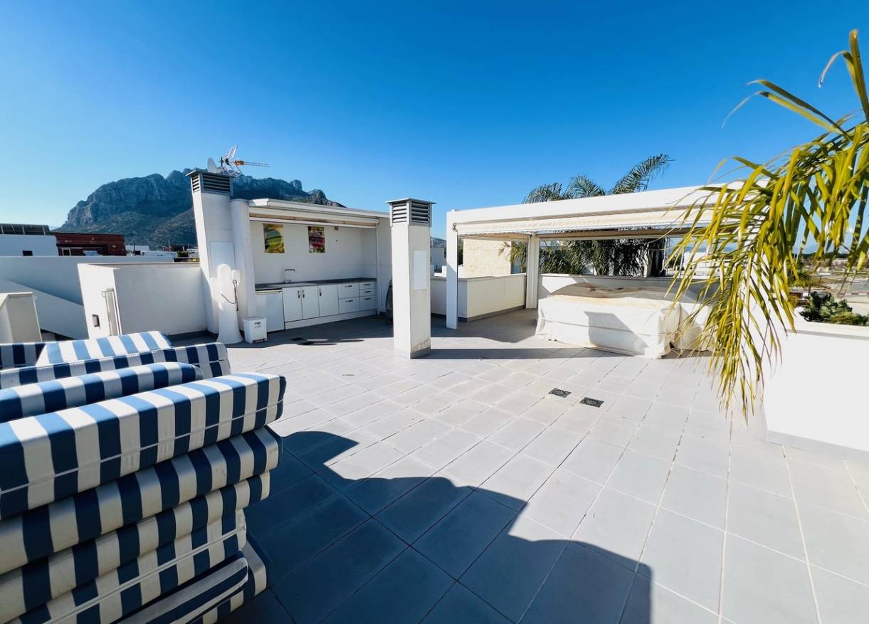 Bestaand - Villa - Denia