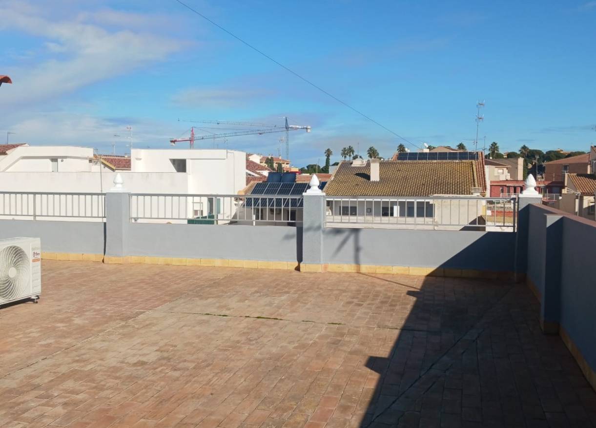 Bestaand - Townhouse / Semi-detached - San Pedro del Pinatar - Los Antolinos