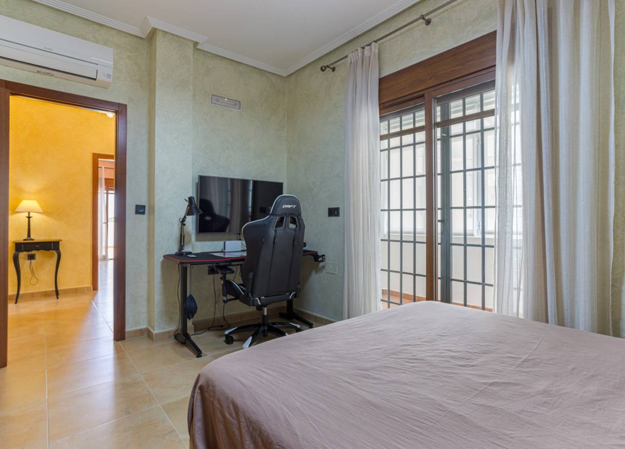 Bestaand - Villa - Los Montesinos - La Herrada