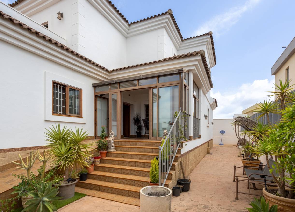 Bestaand - Villa - Los Montesinos - La Herrada