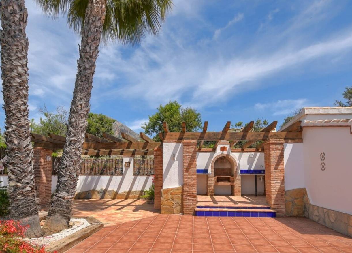 Bestaand - Villa - Jávea - Montgo