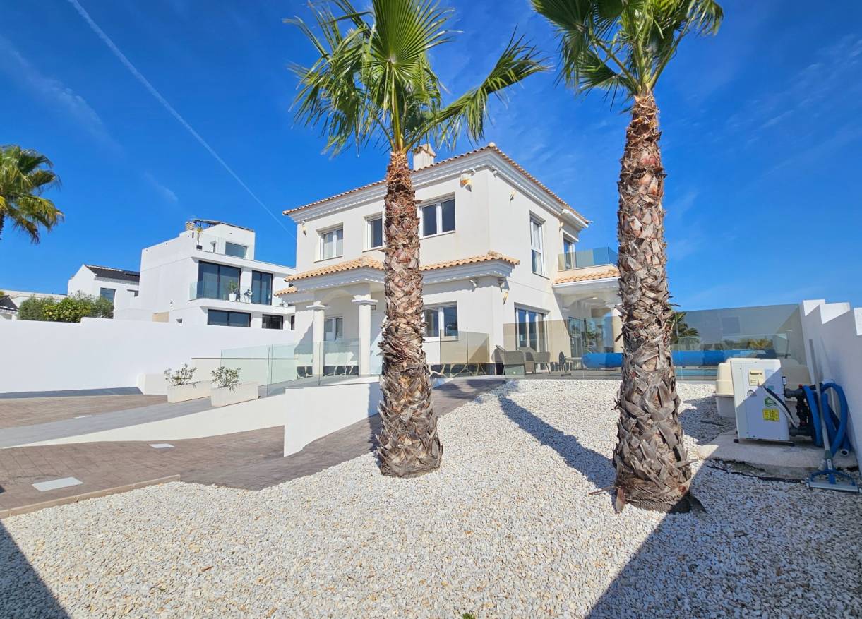 Vakantie verhuur - Villa - La Marina - Alicante