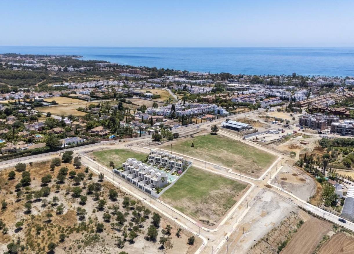 Nieuwbouw - Townhouse / Semi-detached - Estepona - Los Flamingos