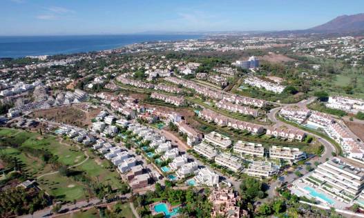 Nieuwbouw - Townhouse / Semi-detached - Estepona - El Paraiso Golf