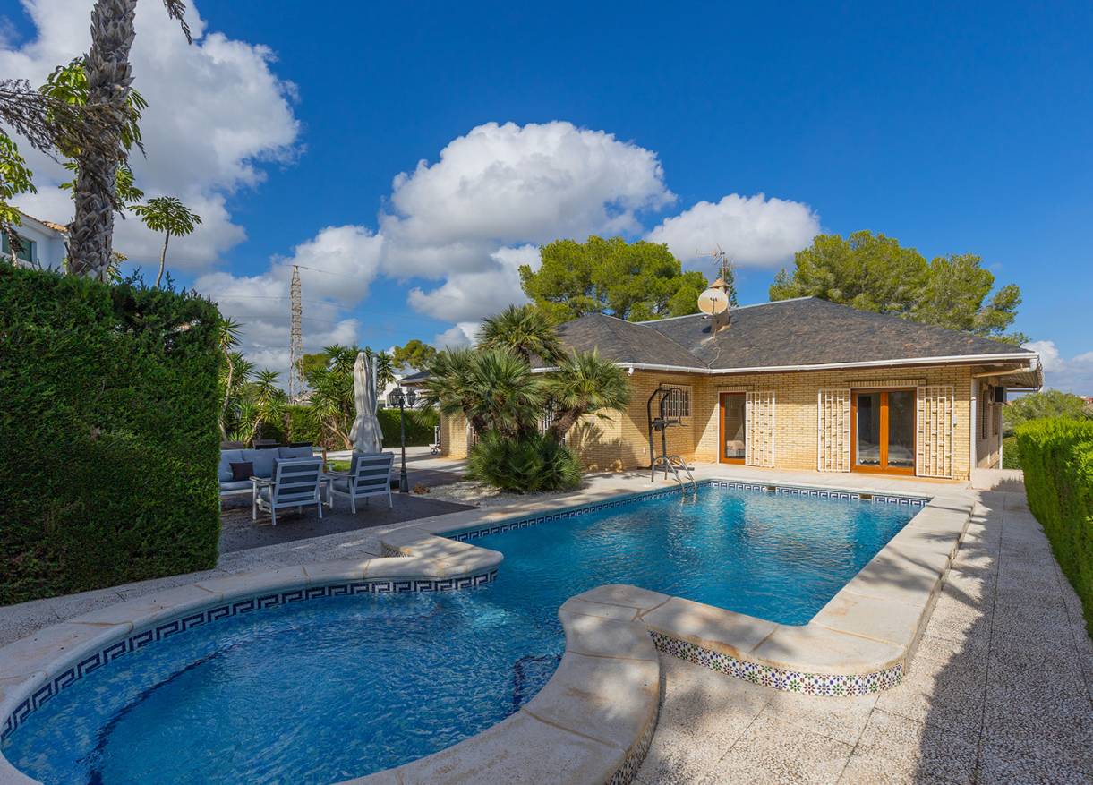 Bestaand - Villa - Orihuela Costa - Las Filipinas