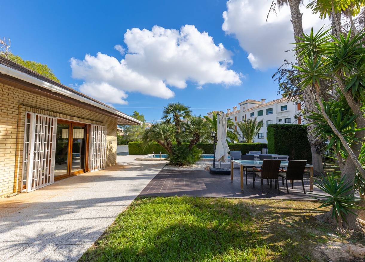 Bestaand - Villa - Orihuela Costa - Las Filipinas