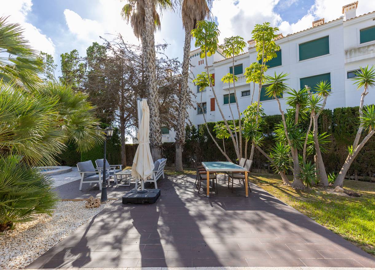 Bestaand - Villa - Orihuela Costa - Las Filipinas