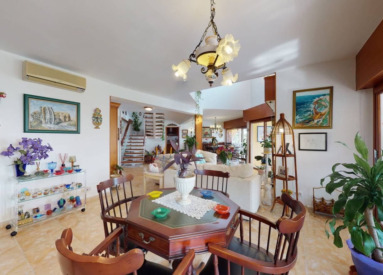 Bestaand - Villa - Orihuela Costa