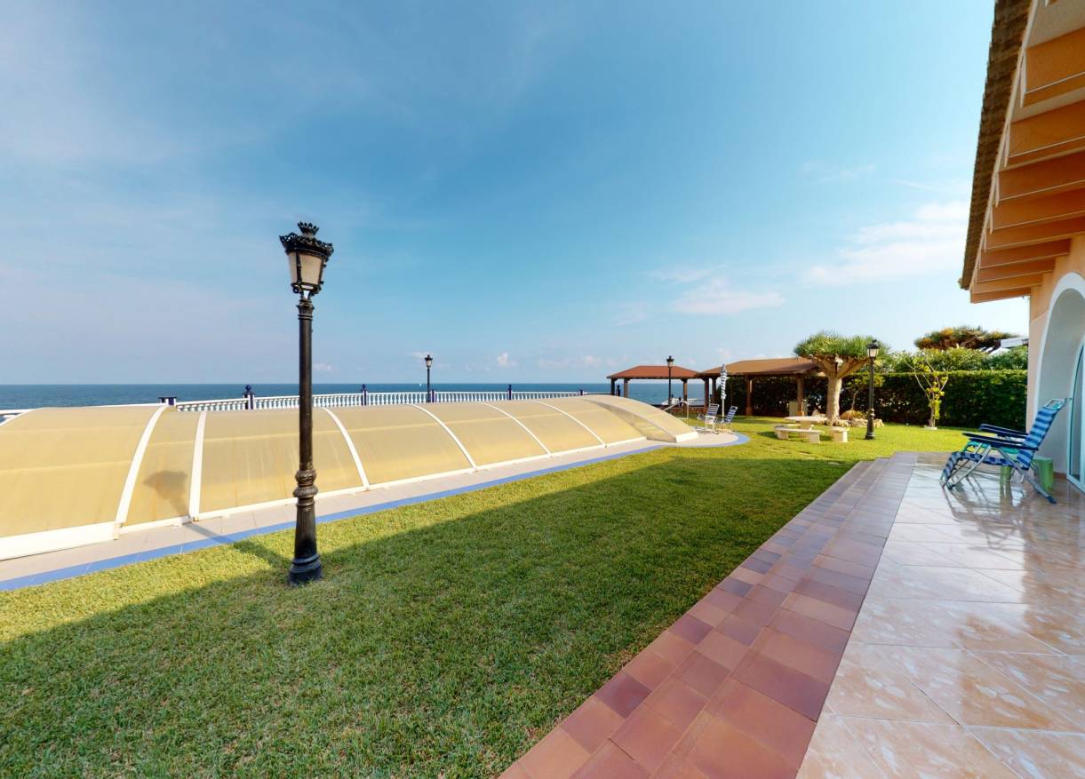 Bestaand - Villa - Orihuela Costa