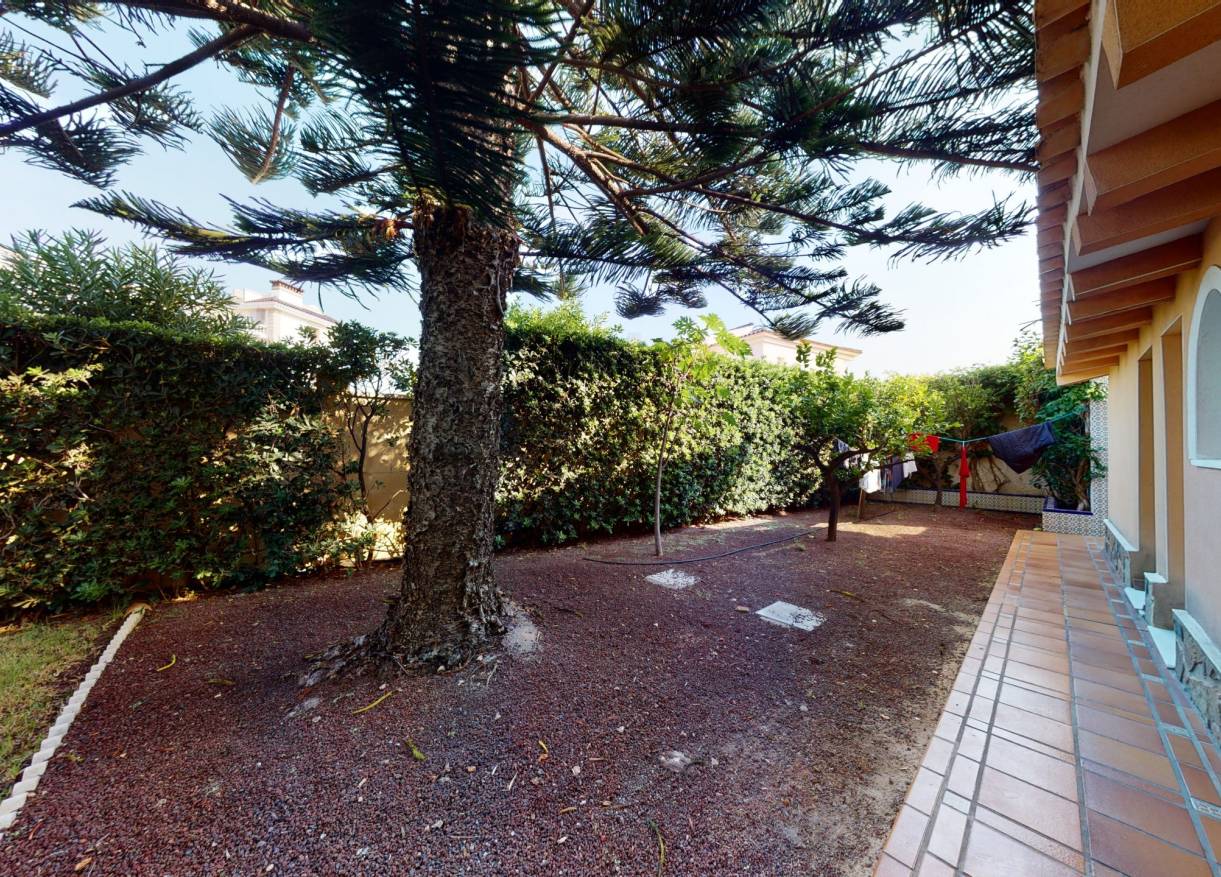 Bestaand - Villa - Orihuela Costa