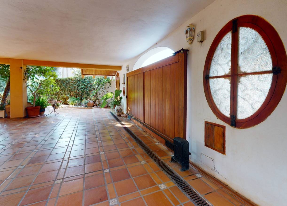 Bestaand - Villa - Orihuela Costa