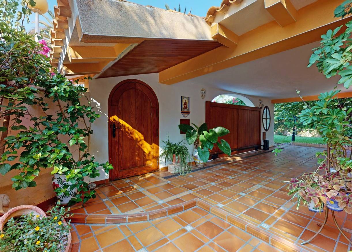 Bestaand - Villa - Orihuela Costa