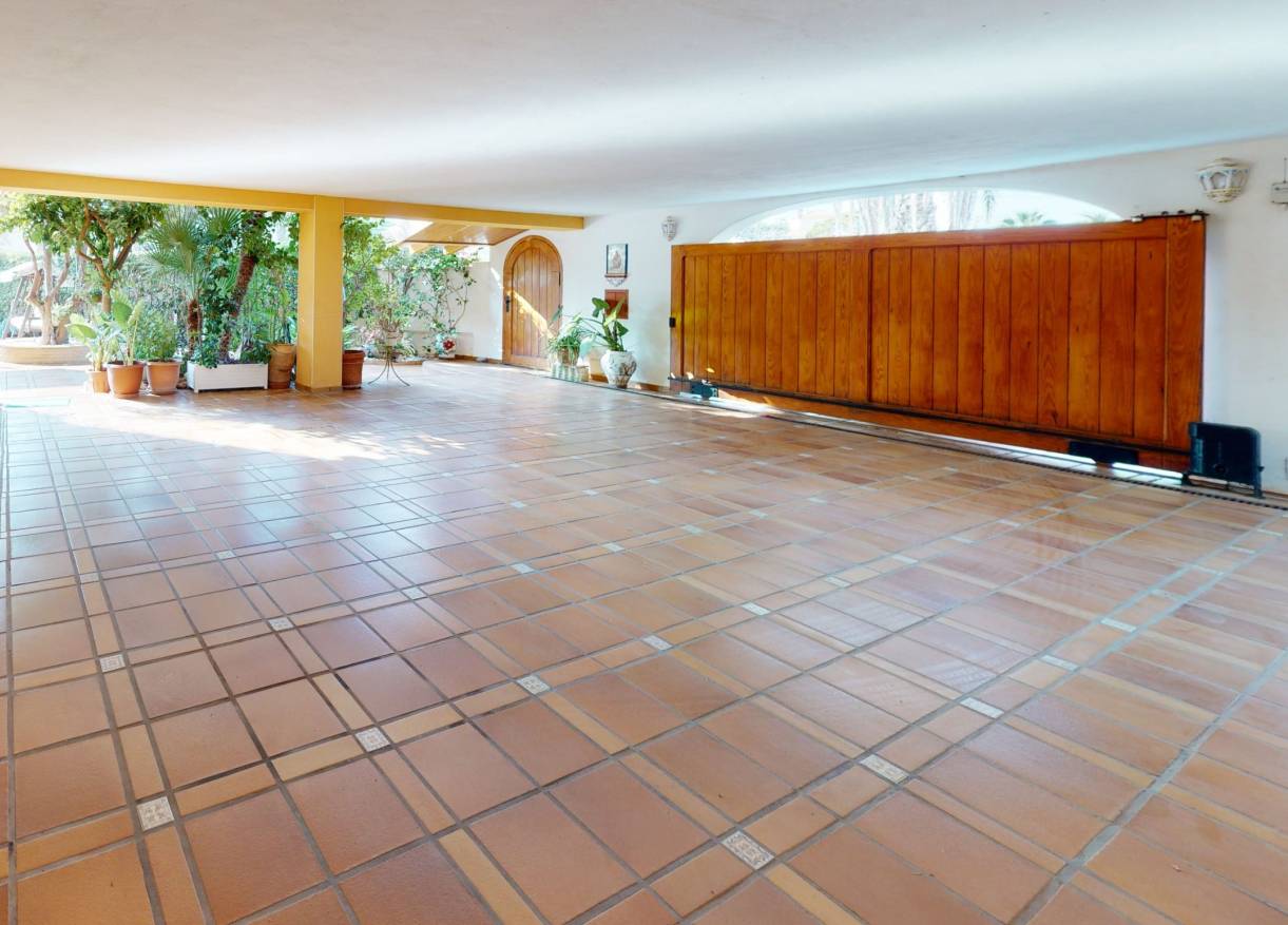 Bestaand - Villa - Orihuela Costa
