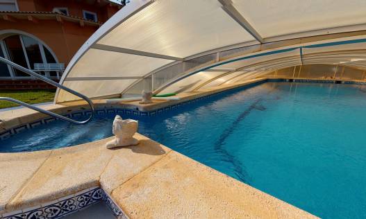 Bestaand - Villa - Orihuela Costa