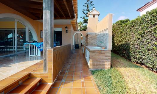 Bestaand - Villa - Orihuela Costa