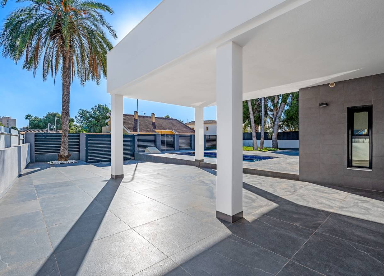 Bestaand - Villa - Campoamor