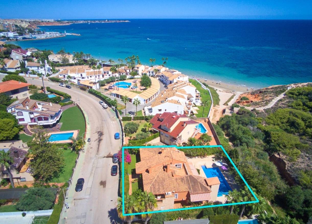 Bestaand - Villa - Campoamor
