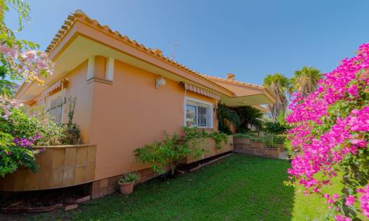 Bestaand - Villa - Campoamor