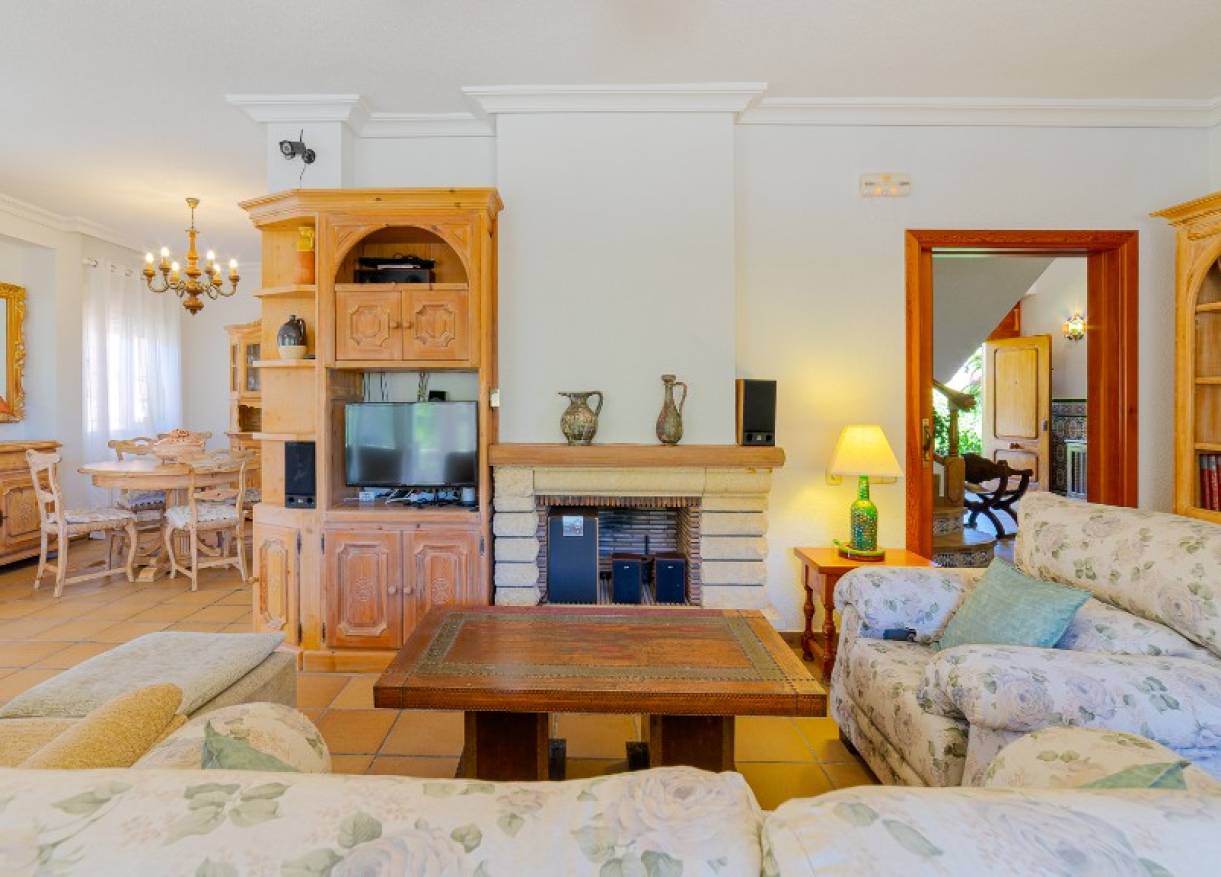 Bestaand - Villa - Campoamor